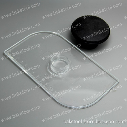 New Transparent plastic cake smoother with scale